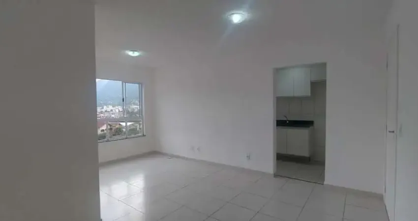 Apartamento com 2 quartos para alugar na Rua Amapá, Araras, Teresópolis