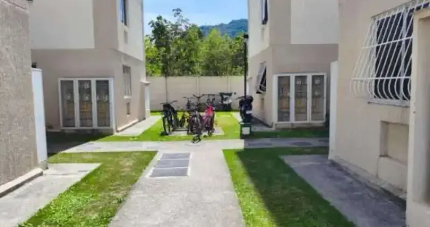 Apartamento com 2 quartos para alugar na Estrada José Duarte, Vargem Pequena, Rio de Janeiro