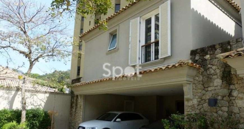 LINDA CASA EM CONDOMÍNIO - RUA TRANQUILA E ARBORIZADA.