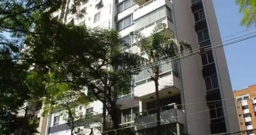 PÉ NO CLUBE!!! Apartamento com localização privilegiada, EM FRENTE ao clube Pinheiros.