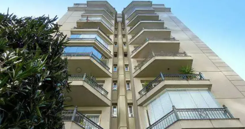 Fora de série. Um apartamento de beleza e espaços admiráveis no real parque.