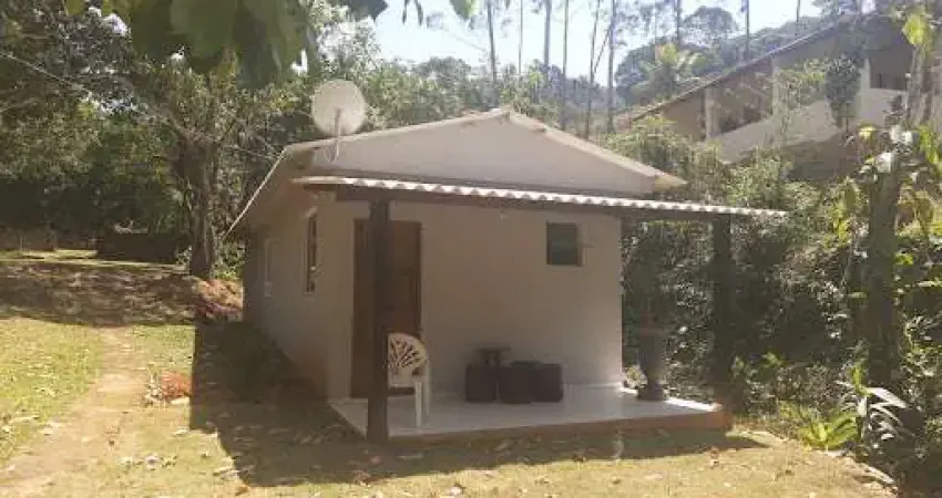 Chácara com 1 dormitório à venda, 10000 m² por R$ 400.000,00 - Centro - Casimiro de Abreu/RJ