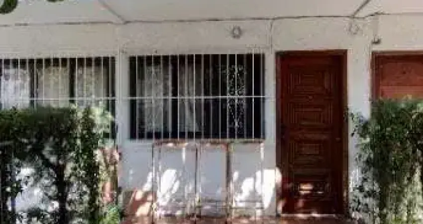 Casa com 1 dormitório  1 QUADRA DA PRAIA DO FORTE à venda, 65 m² por R$ 380.000 - Vila Nova - Cabo Frio/RJ