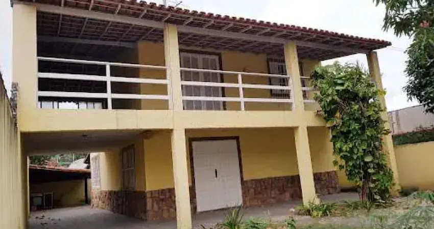Casa com 3 dormitórios à venda, 240 m² por R$ 729.000,00 - Jardim Olinda - Cabo Frio/RJ