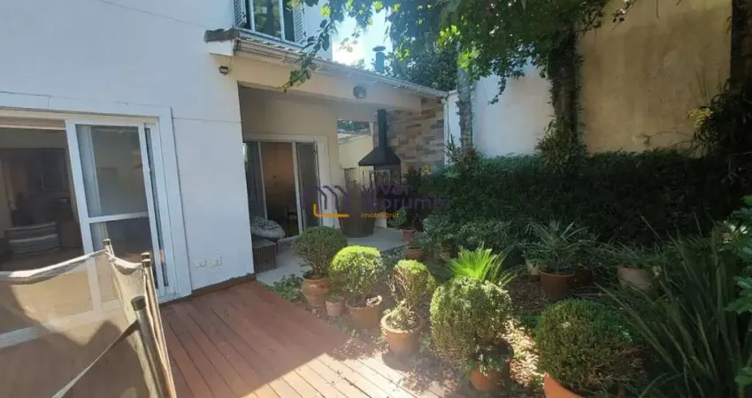 Casa de condomínio com piscina e churrasqueira para locação.