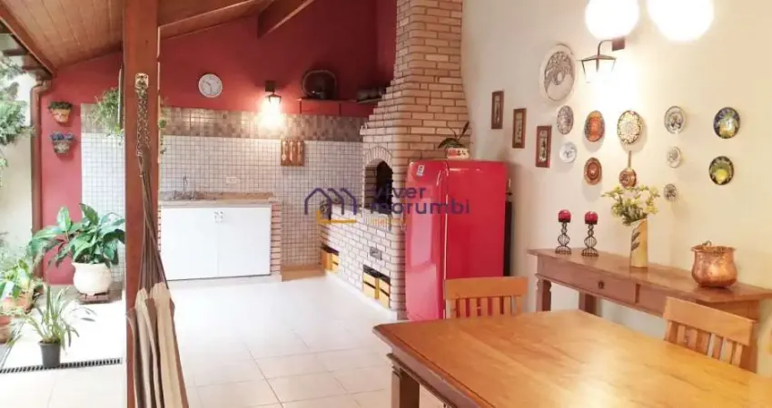 ÓTIMA CASA TÉRREA COM ACABAMENTO IMPECÁVEL E AO LADO DO COLÉGIO ANGLO MORUMBI