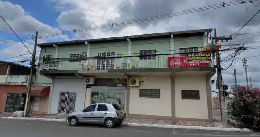 Prédio Comercial Av das Palmeiras Esquina, com 350m² codigo: 113605