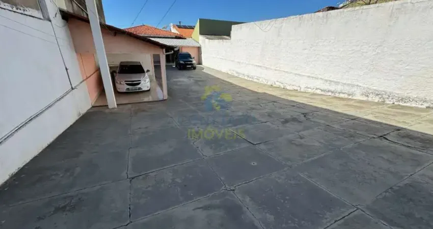 Casa ampla com excelente estrutura para comercio e residência , área externa privilegiada! codigo: 128008