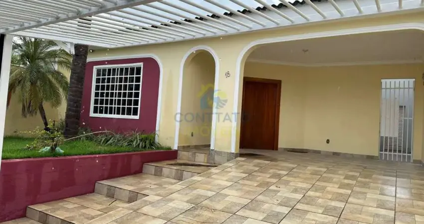 Casa com 3 quartos para alugar na MONTEREY, 18, Jardim Califórnia, Cuiabá