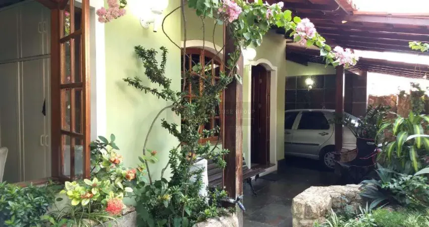 Open House vende casa próximo ao Horto Florestal no Fonseca