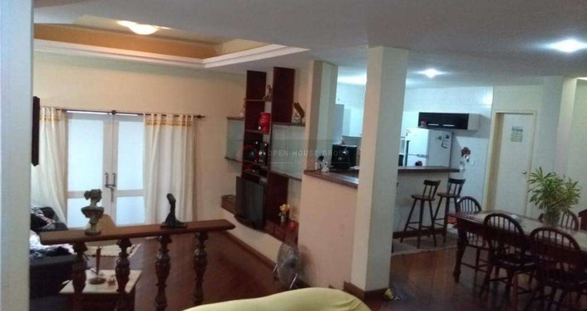 Casa à Venda em Piratininga
