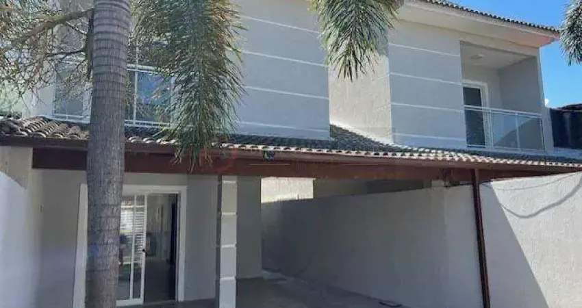 Open House vende Casa duplex Itaipu Maravista 3 Suítes 164m2. Melhor Ponto Da Avenida Central.