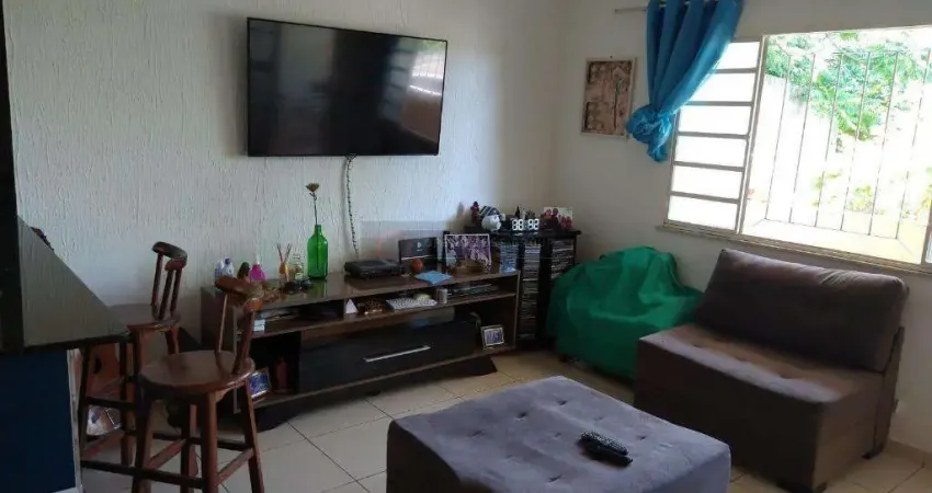 Casa com 2 quartos à venda na Rua Expedicionário Carlos Coco, Jardim Alcântara, São Gonçalo