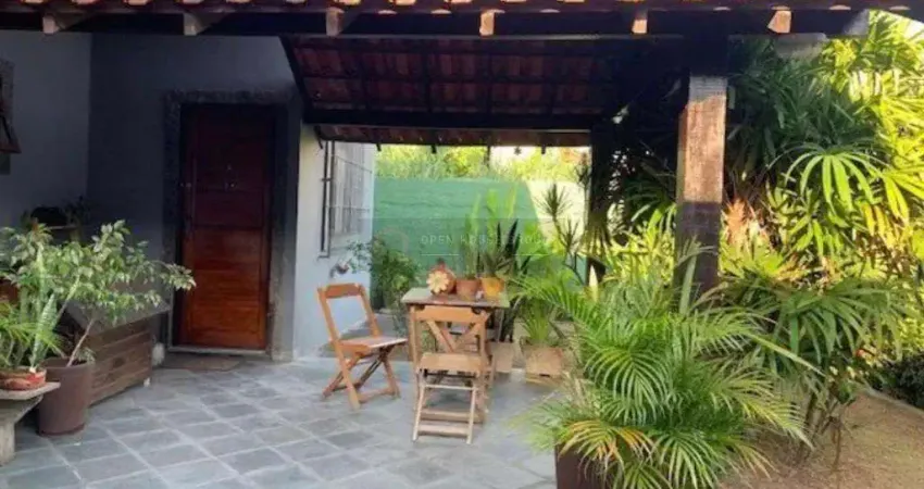 Open House Vende - Casa com 3 Quartos em Piratininga