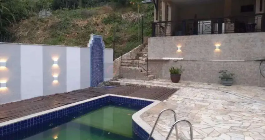 OPEN HOUSE VENDE CASA DE 4 PAVIMENTOS COM 4 SUÍTES COM CLOSET EM PENDOTIBA