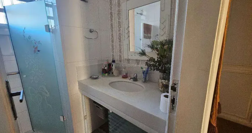 Apartamento amplo com 3 quartos no Miolo de São Francisco com Garagem!
