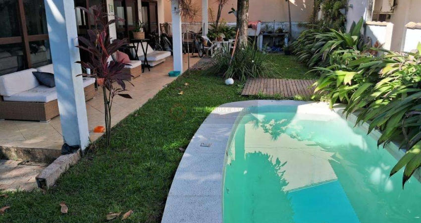 Casa à Venda em Piratininga