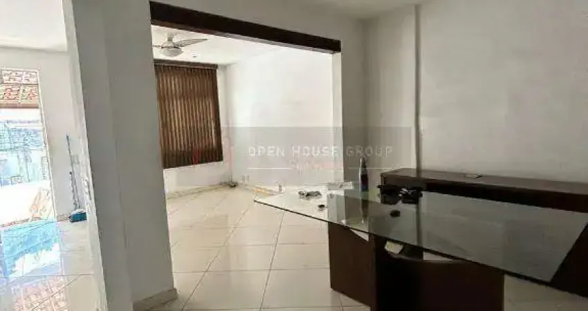 À Venda casa ampla  com 4 quartos e 2 Suítes na Engenhoca  Oportunidade!!!