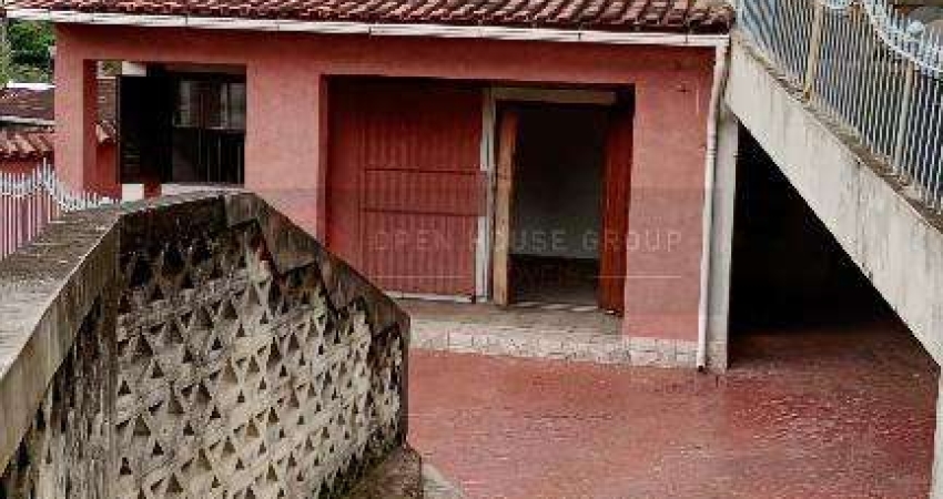 Open House vende casa com 5 quartos sendo 3 suítes em Santa Rosa!