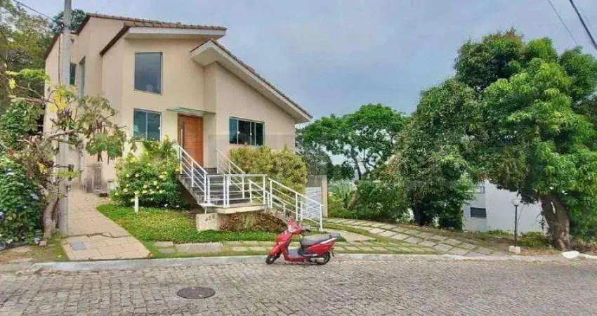 Casa duplex à venda em charitas condomínio aruã | 3 suítes | 300m²