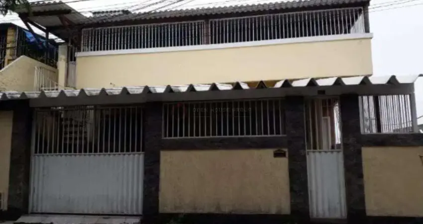 Casa com 2 quartos à venda na Rua João Dinis, Paraíso, São Gonçalo