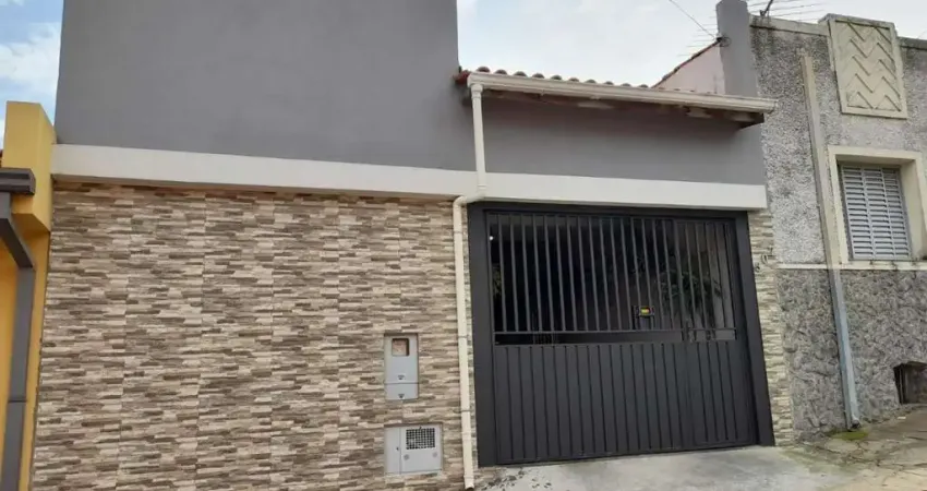 Casa para Venda em Bragança Paulista, Centro, 3 dormitórios, 3 banheiros, 1 vaga