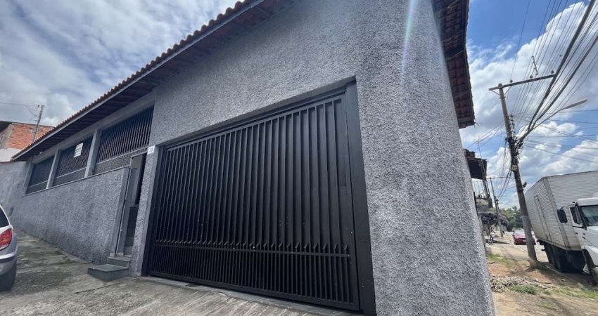Casa para Venda em Bragança Paulista, Parque Brasil, 2 dormitórios, 1 banheiro, 4 vagas