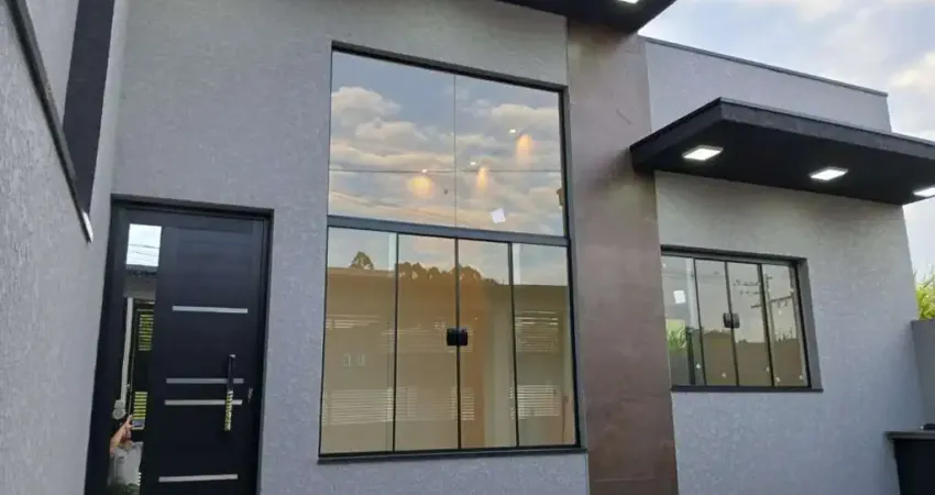 Casa para Venda em Bragança Paulista, Villa Verde, 3 dormitórios, 1 suíte, 2 banheiros, 2 vagas