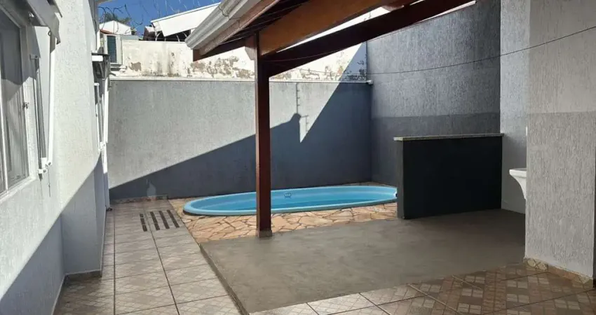 Casa para Venda em Bragança Paulista, Jardim Vista Alegre, 3 dormitórios, 1 suíte, 2 banheiros, 4 vagas