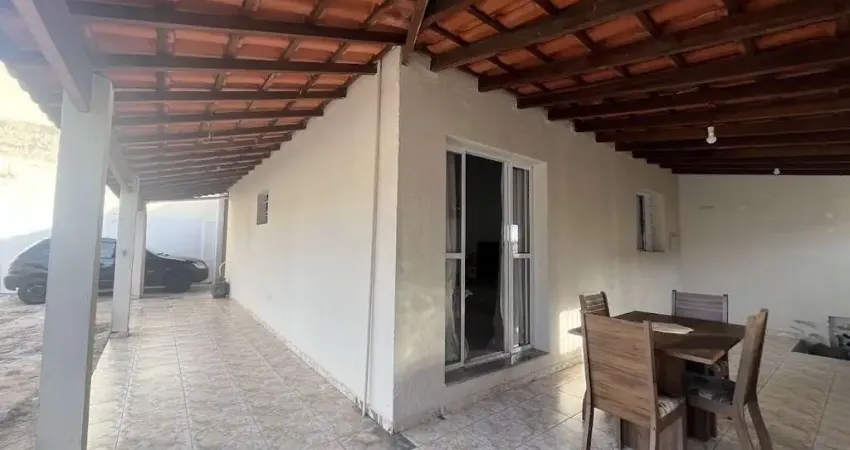 Casa para Venda em Bragança Paulista, Jardim Nova América, 2 dormitórios, 1 banheiro, 3 vagas