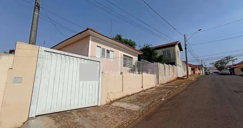Casa com 2 dormitórios à venda, 116 m² por R$ 290.000,00 - Vila dos  Lavradores - Botucatu/SP