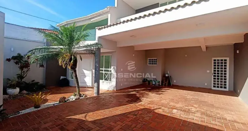 Casa com 5 dormitórios para alugar, 232 m² por r$ 5.000,00/mês - altos do paraíso - botucatu/sp