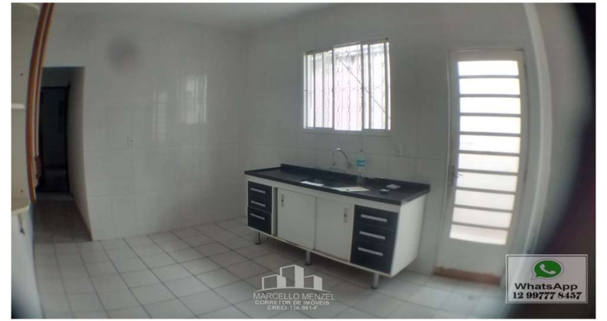 Casa para Locação em São José dos Campos, CHÁCARAS REUNIDAS, 2 dormitórios, 1 banheiro, 1 vaga