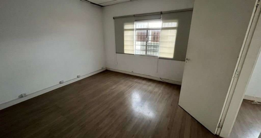 Sala comercial com 3 salas para alugar na 13 de Maio, 106, Vila Galvão, Guarulhos