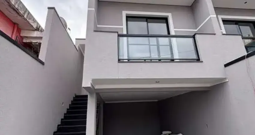 Casa à venda na Rua Hugo Pollman, 345, Jardim Terezópolis, Guarulhos