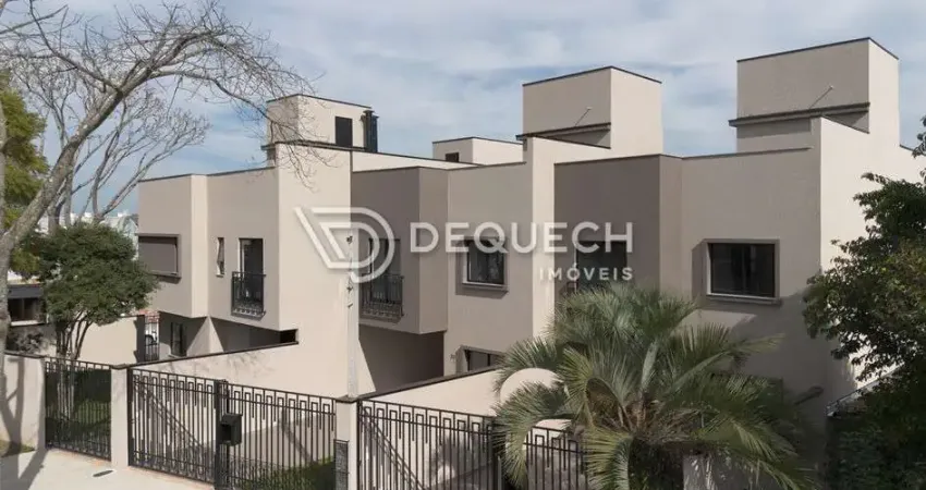 Casa com 3 quartos à venda na Rua Estanislau Krowinski, 22, Novo Mundo, Curitiba