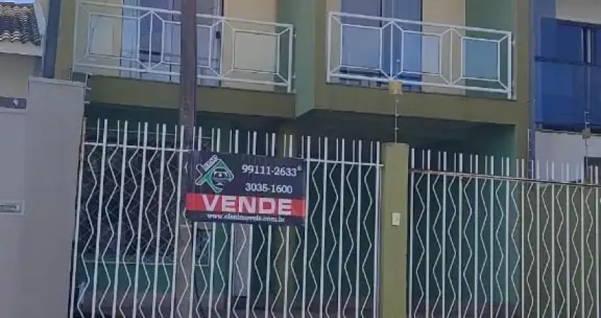 Casa com 3 quartos à venda no Maria Luiza, Cascavel 