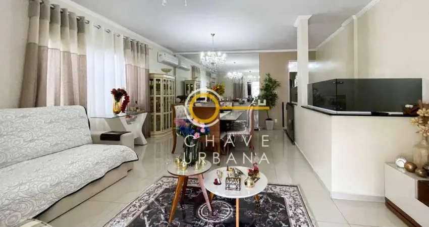 Casa com 3 dormitórios à venda, 159 m² por R$ 875.000,00 - Marapé - Santos/SP