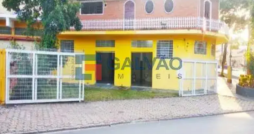 Casa e salão comercial à venda no Bairro Jardim Santa Gertrudes em Jundiaí - SP