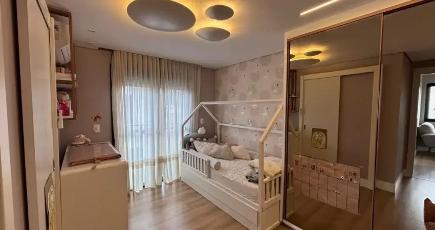 Sobrado com ótimo acabamento com terraço mais jacuzzi , movéis planejados na cozinha e quartos.