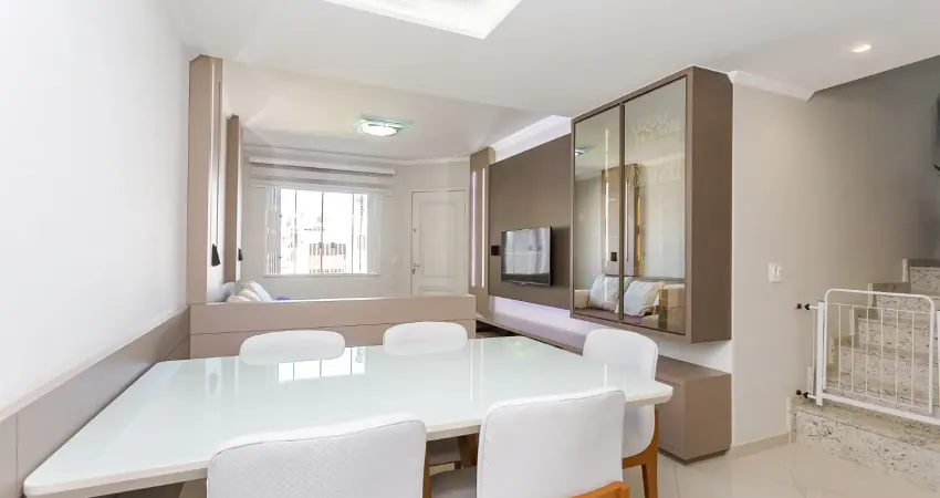 Excelente sobrado com espaço livre de quintal e edícula a venda no cajuru