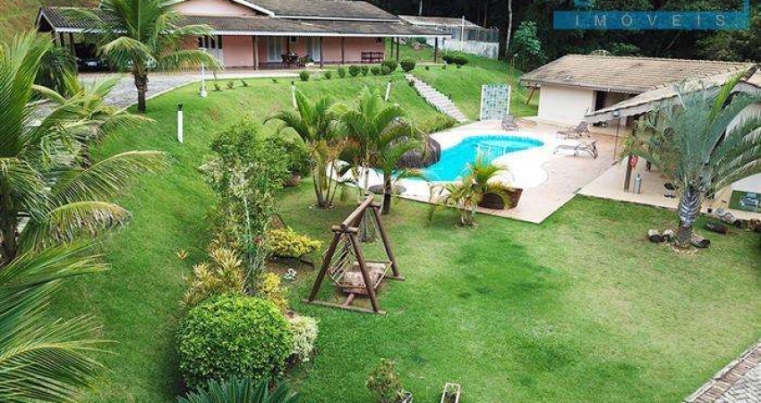 Casa em Condomínio para Venda em Bom Jesus dos Perdões, Condomínio Alpes D Ouro, 3 dormitórios, 3 suítes, 4 banheiros, 12 vagas