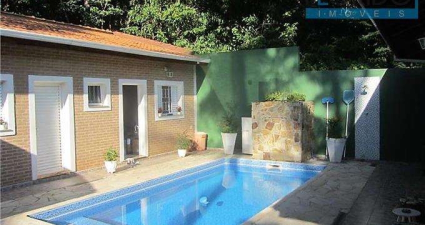 Casa para Venda em Atibaia, Parque Residencial Itaguaçu, 5 dormitórios, 5 suítes, 6 banheiros, 3 vagas