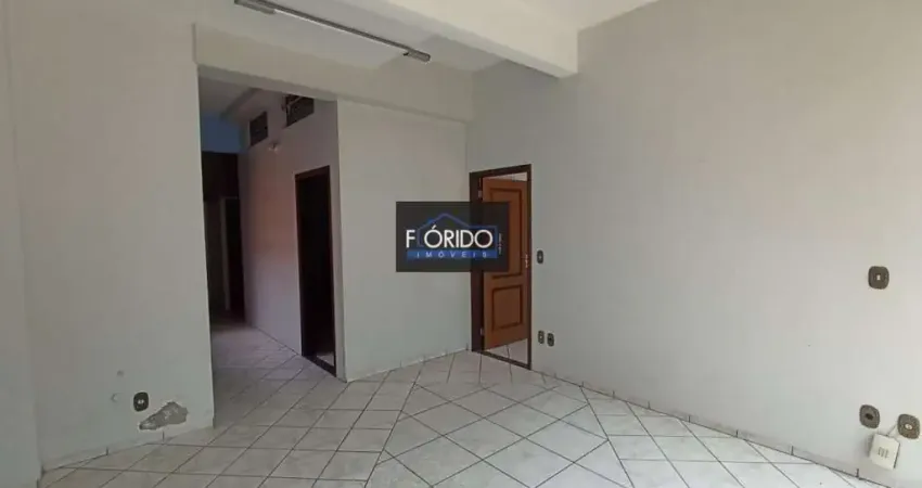 Salão Comercial para Locação em Atibaia, Centro, 2 banheiros