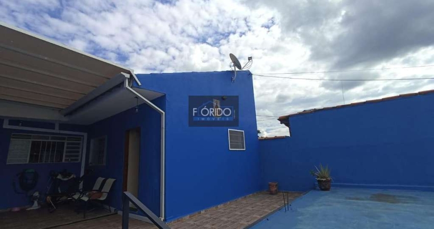 Casa para Venda em Atibaia, Alvinópolis, 3 dormitórios, 1 suíte, 2 banheiros, 4 vagas
