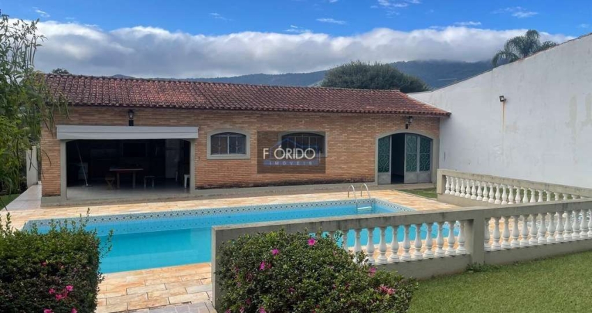 Casa para Locação em Atibaia, Vila Gíglio, 4 dormitórios, 2 suítes, 5 banheiros, 10 vagas