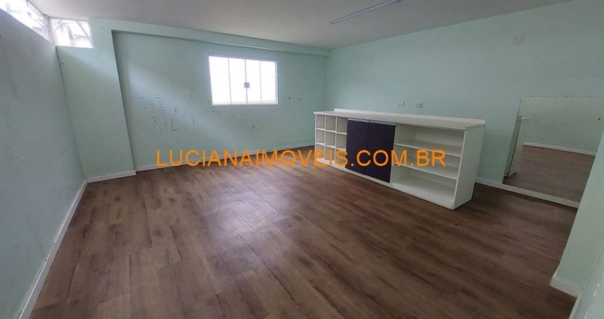 Casa comercial com 8 salas para alugar na Rua Caativa, Alto da Lapa, São Paulo