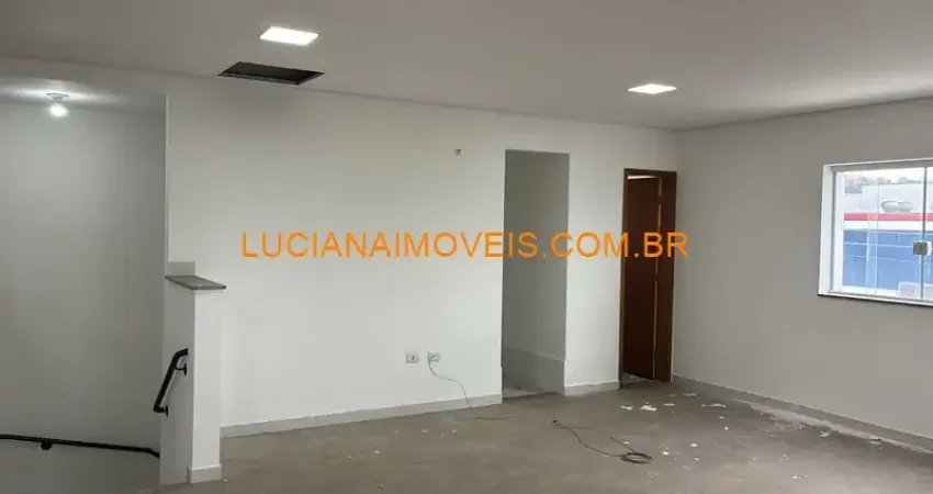 Galpão de 310 m² de area em dois pavimentos na vila leopoldina