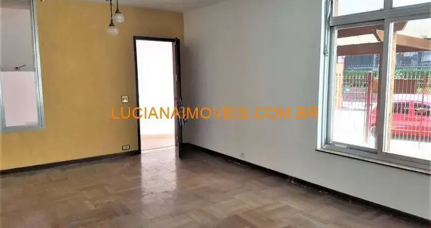 Sobrado para venda possui 198 metros quadrados com 3 quartos em Alto da Lapa - São Paulo - SP