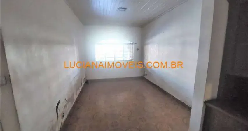 Sobrado para venda possui 165 metros quadrados com 3 quartos em Vila Ipojuca - São Paulo - SP